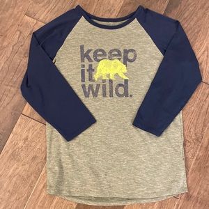 Columbia “Keep It Wild” Boys Shirt EUC Size 10-12